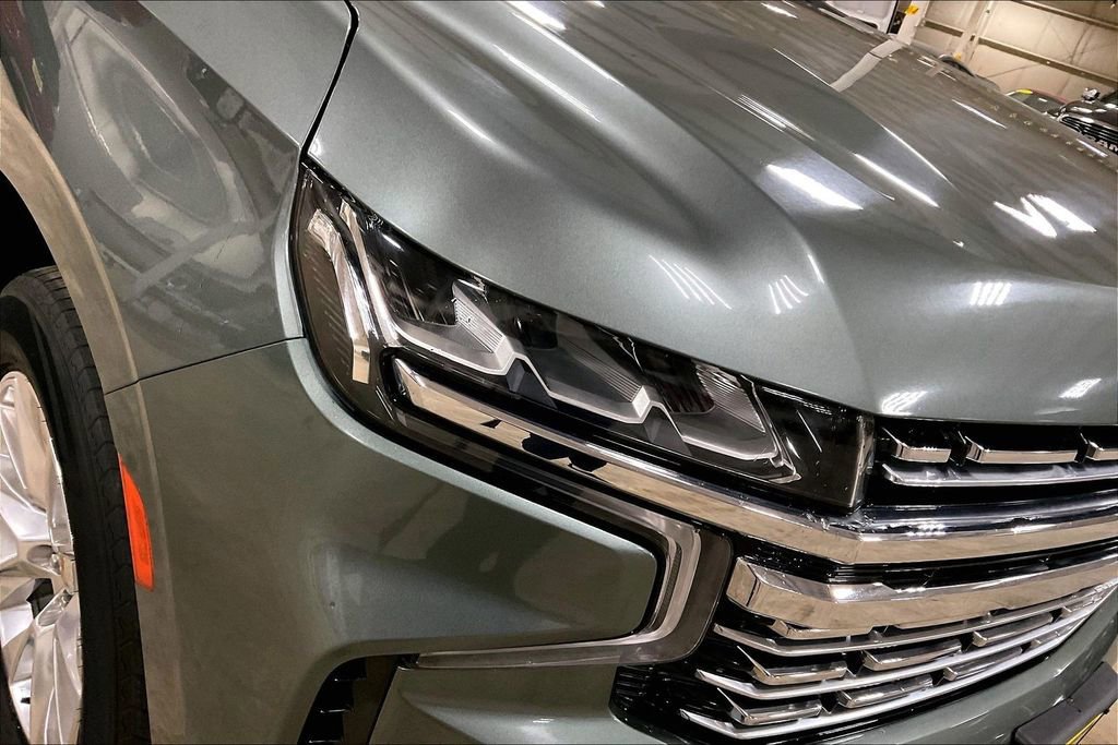 Used 2023 Chevrolet Suburban Premier image 27