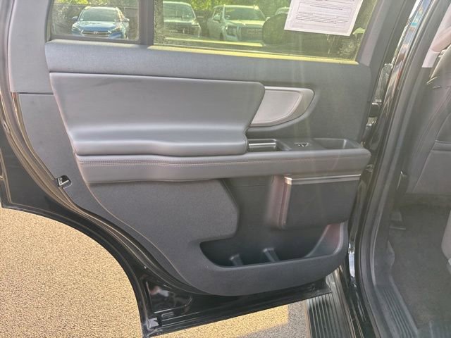 Certified 2025 Ford Expedition Active AWD/4WD image 26