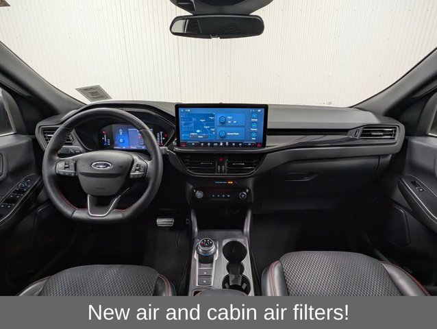 Certified 2024 Ford Escape ST-Line w/ Tech Pack #1 AWD/4WD image 3