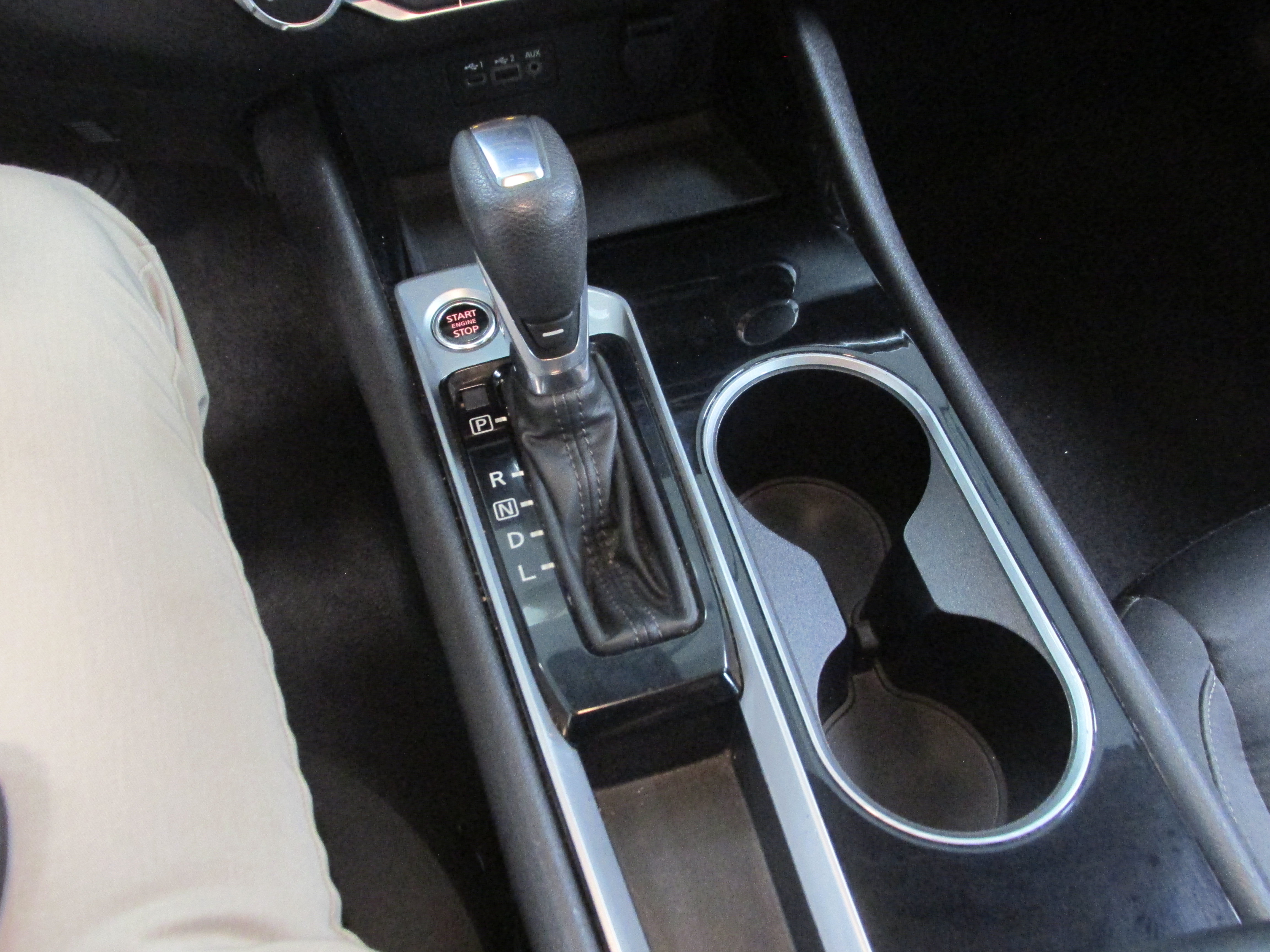 Used 2024 Nissan Altima 2.5 SV FWD image 36