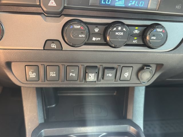 Used 2021 Toyota Tacoma TRD Sport w/ Technology Package RWD image 25
