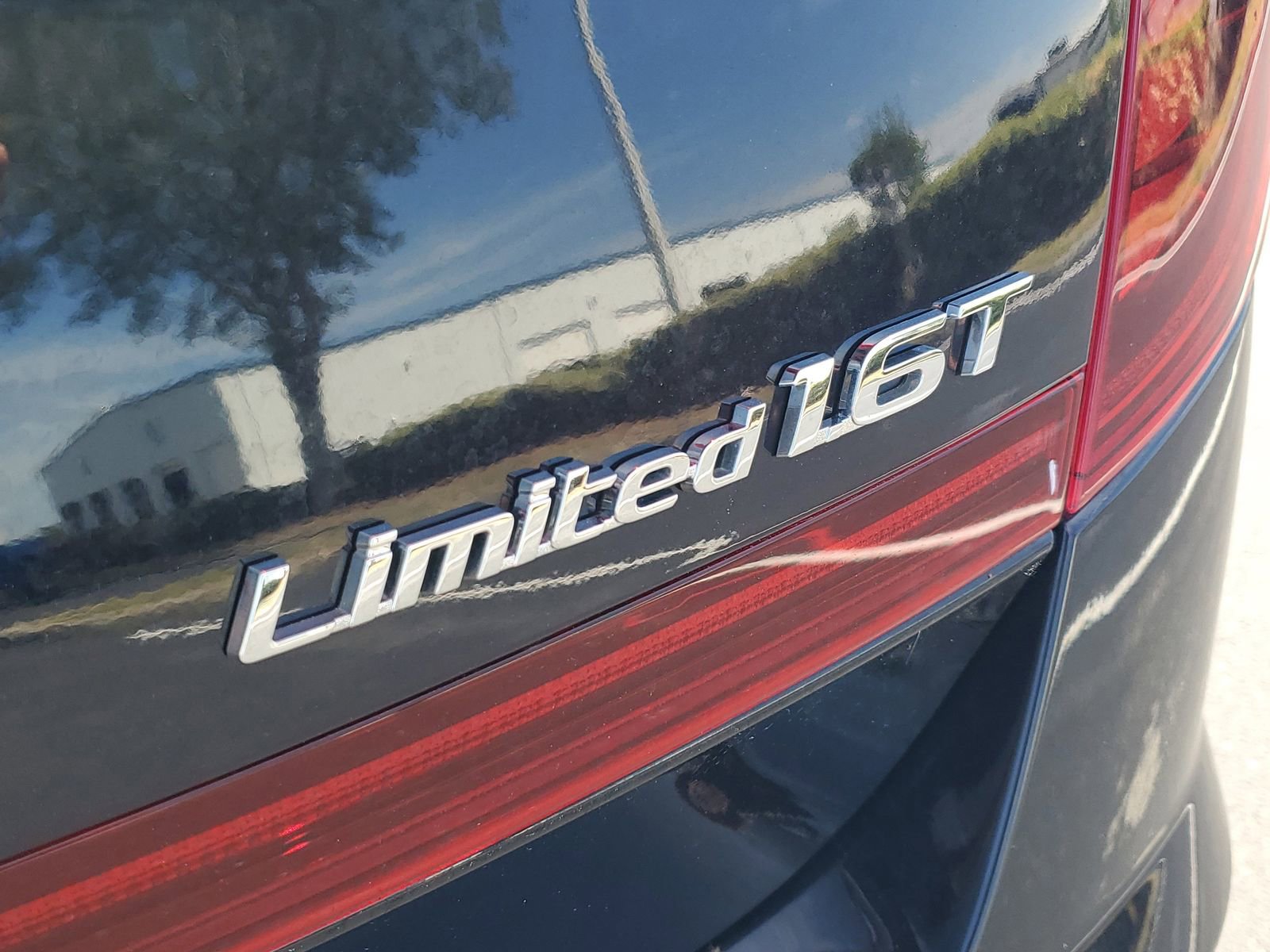 Used 2023 Hyundai Sonata Limited FWD image 6