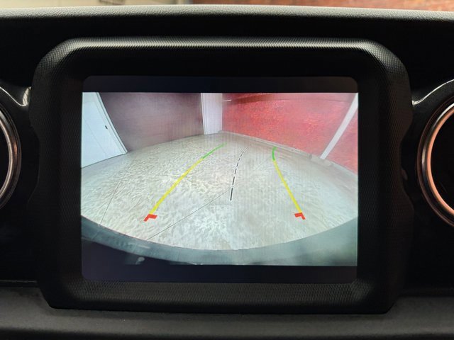 Used 2022 Jeep Wrangler Unlimited Sahara image 22