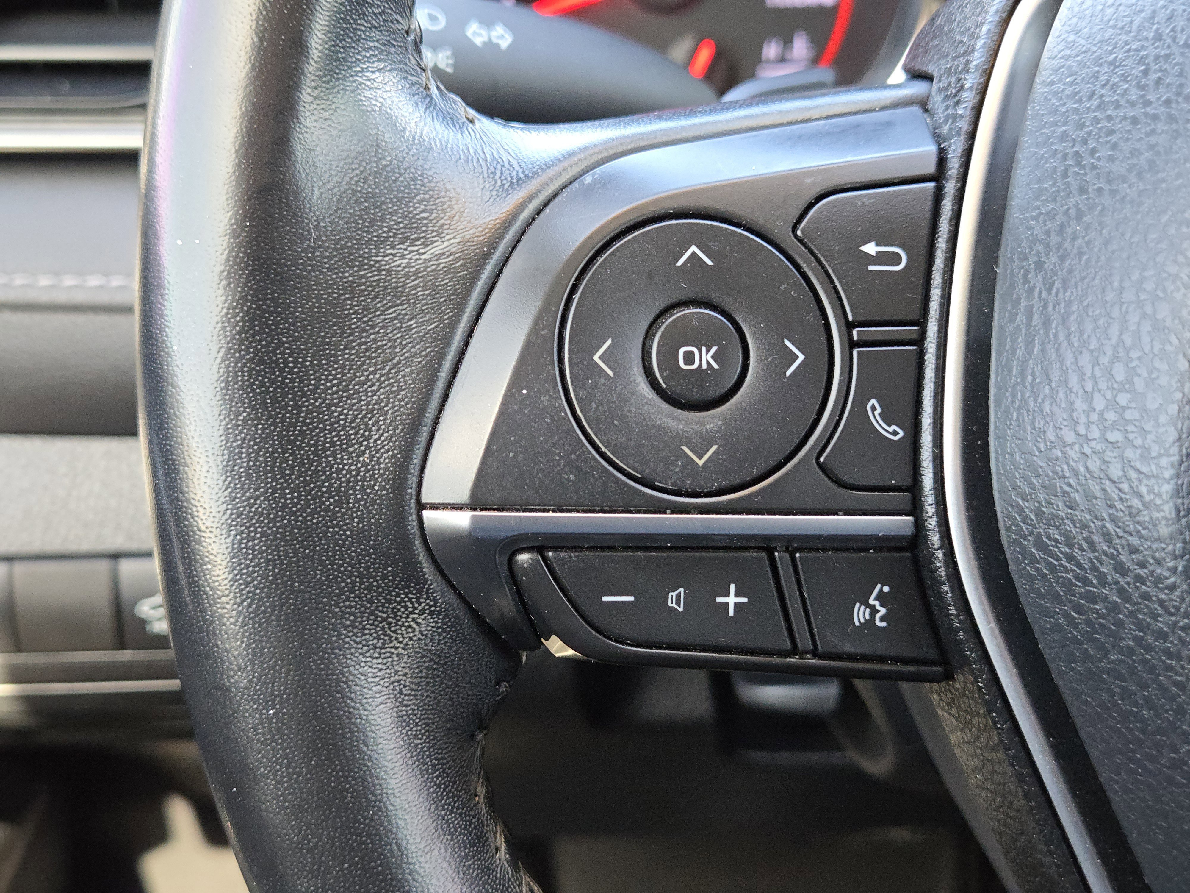 Used 2020 Toyota Camry XSE image 26