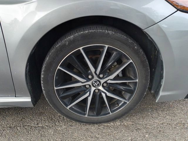 Used 2022 Toyota Camry SE FWD image 12