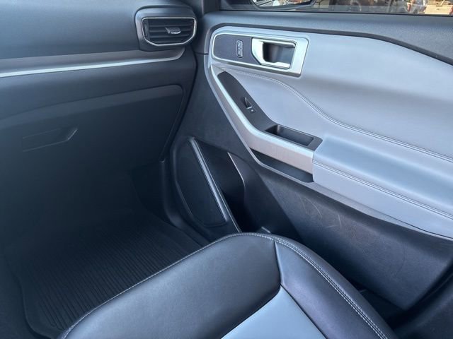 Certified 2023 Ford Explorer XLT w/ Equipment Group 202A image 16