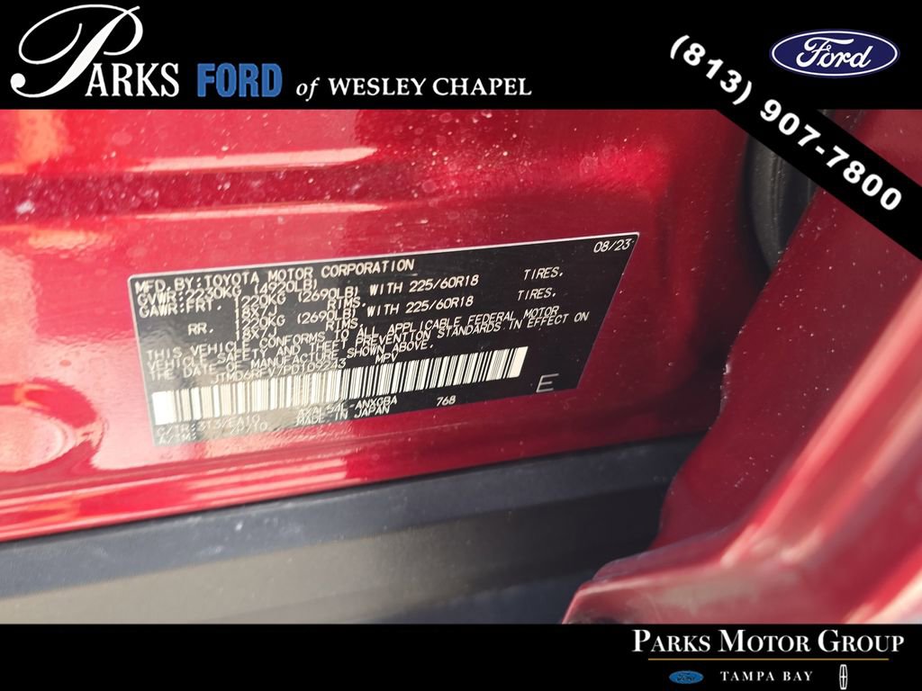 Used 2023 Toyota RAV4 Limited AWD/4WD image 35