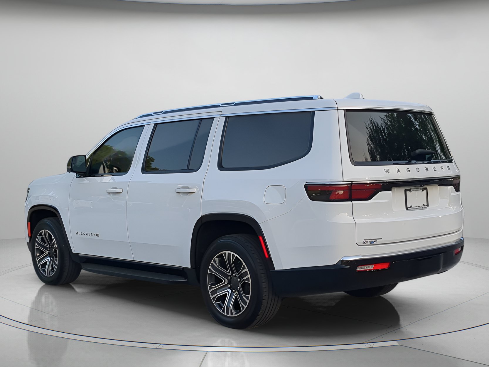 Used 2023 Jeep Wagoneer 4WD w/ Premium Group I image 42