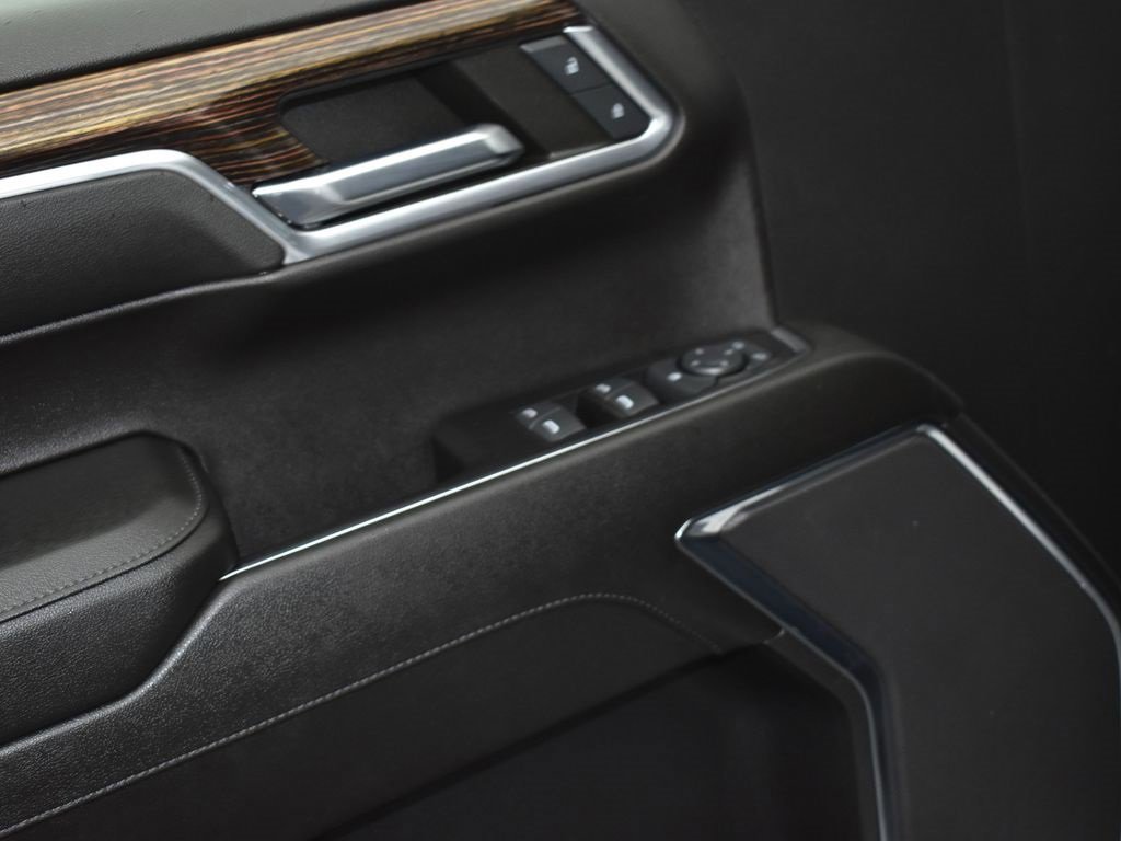 Used 2023 GMC Sierra 1500 Elevation image 9