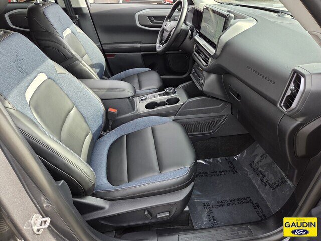 Certified 2025 Ford Bronco Sport Outer Banks w/ Outer Banks Tech Package+ AWD/4WD image 16