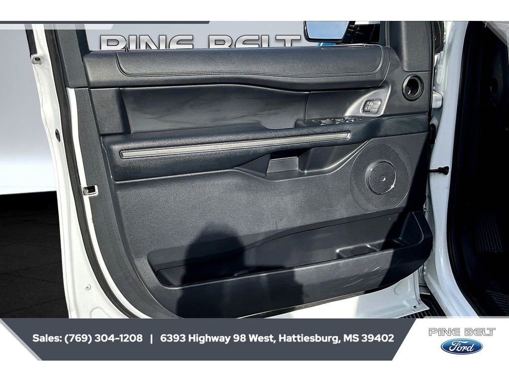 Certified 2024 Ford Expedition XLT image 17
