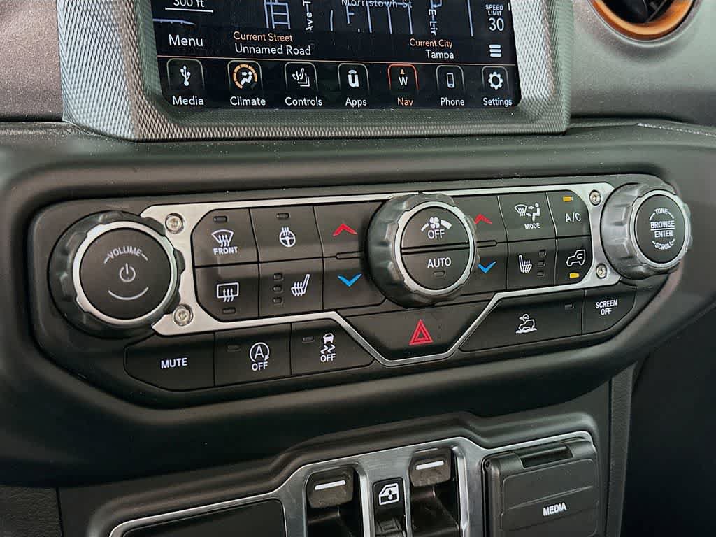 Used 2023 Jeep Gladiator Mojave w/ Dual Top Group AWD/4WD image 18