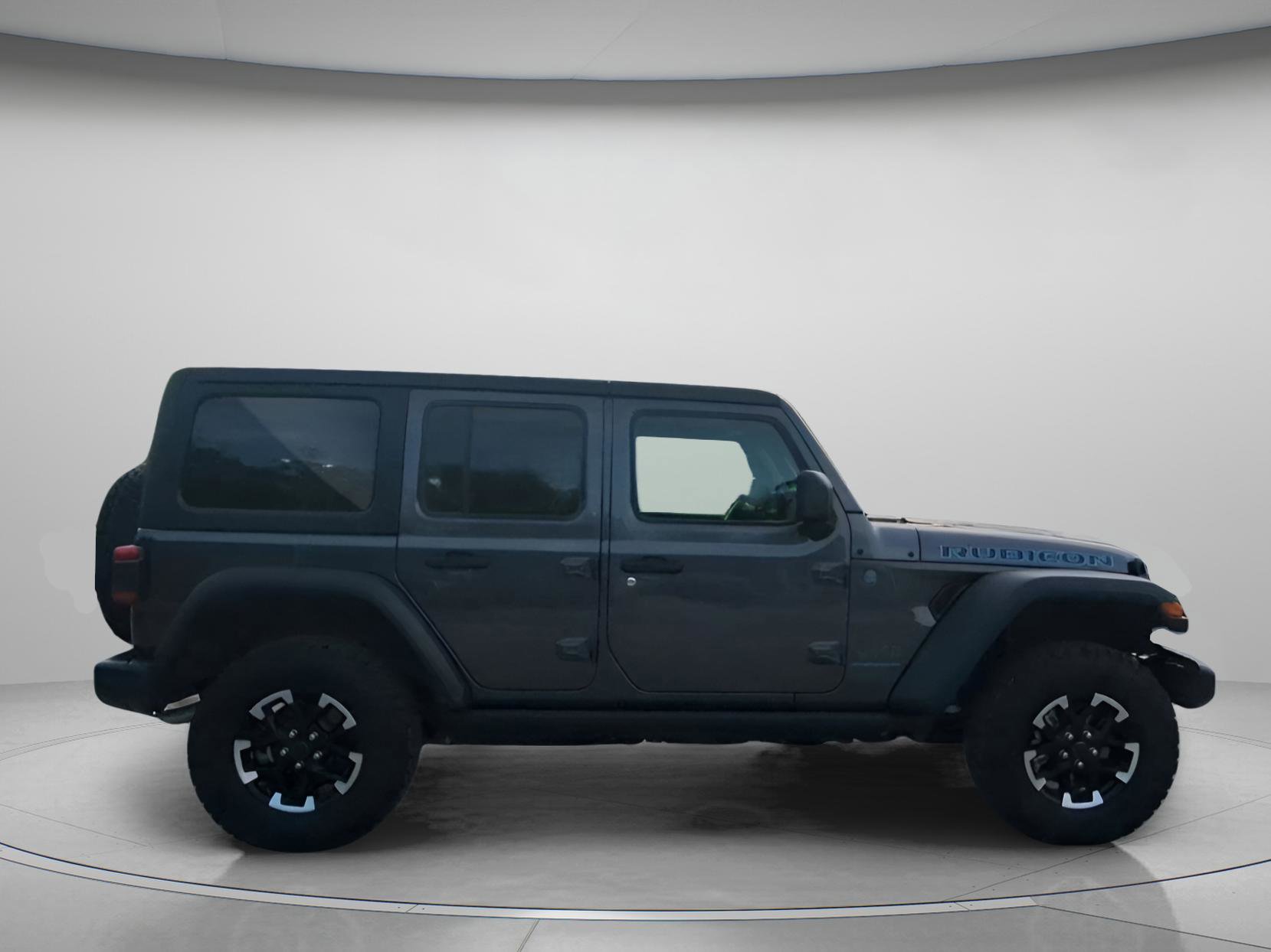 Used 2025 Jeep Wrangler Rubicon w/ Convenience Group image 31