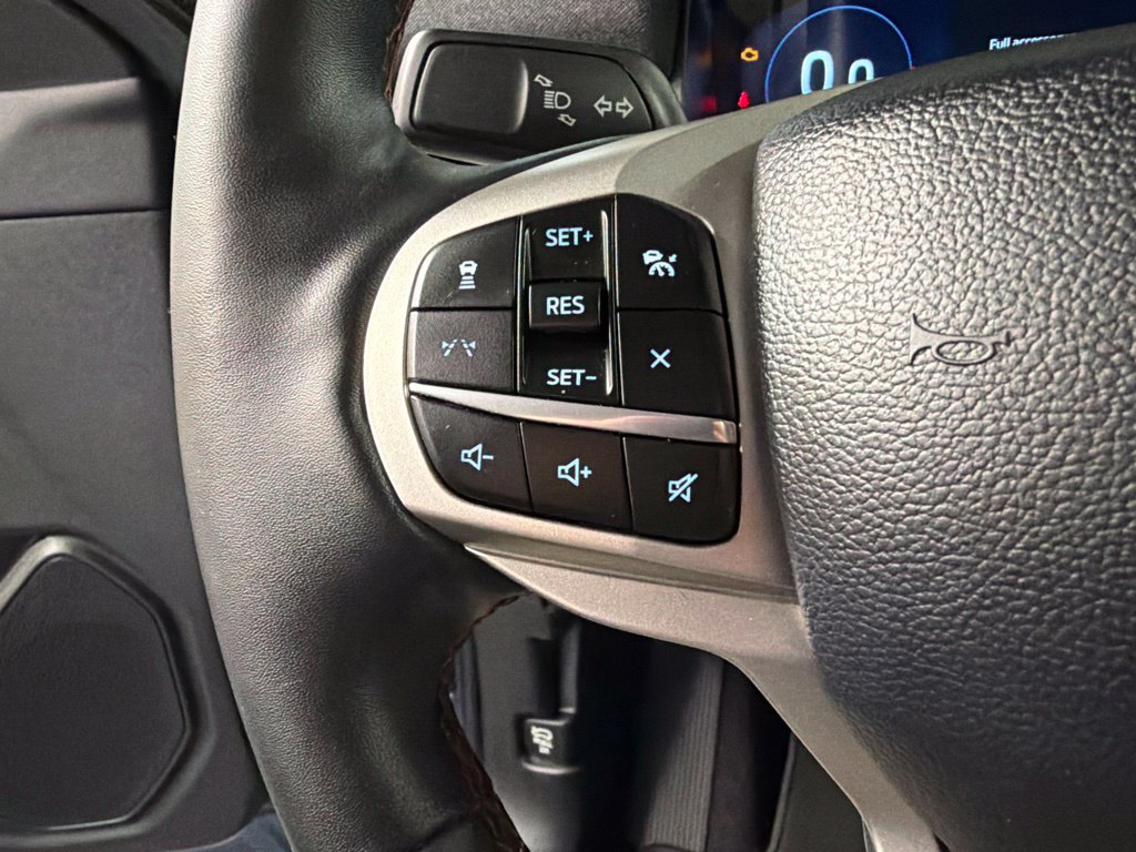 Certified 2025 Ford Explorer Active w/ Active Comfort Package AWD/4WD image 18