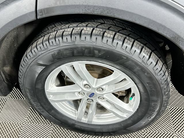 Certified 2022 Ford Explorer XLT w/ Equipment Group 202A image 36