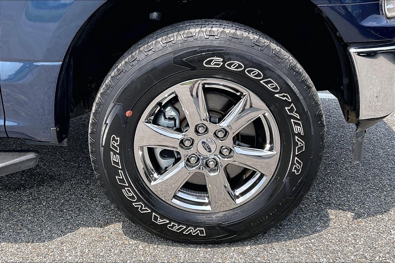 Certified 2020 Ford F150 XLT w/ Equipment Group 302A Luxury AWD/4WD image 9