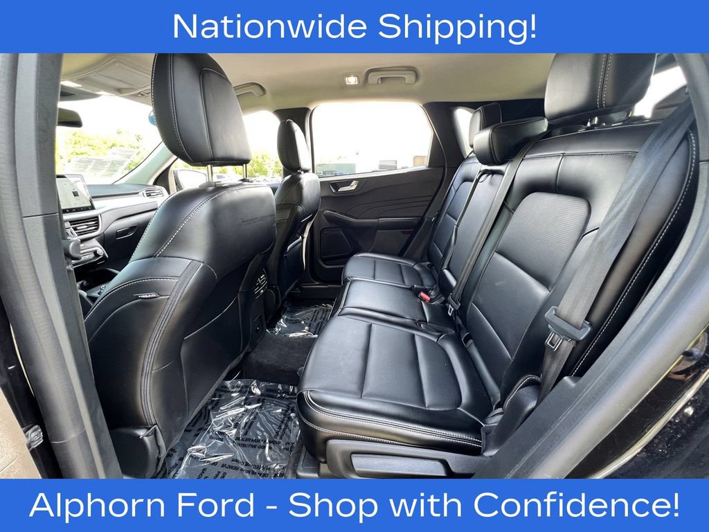 Certified 2024 Ford Escape Platinum AWD/4WD image 32