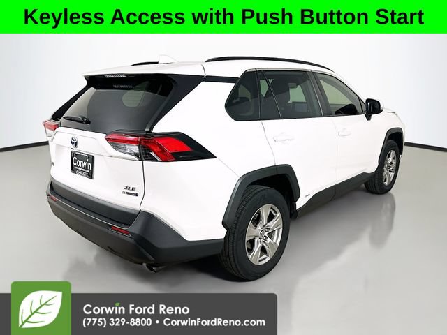 Used 2024 Toyota RAV4 XLE AWD/4WD image 7