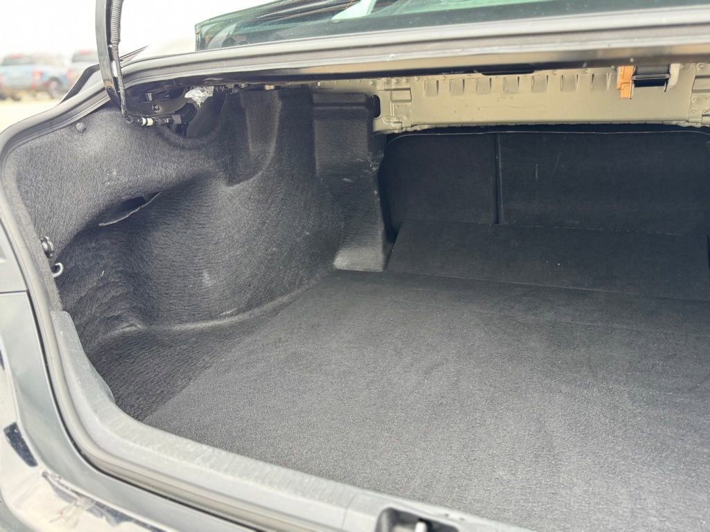Used 2025 Toyota Camry SE FWD image 39