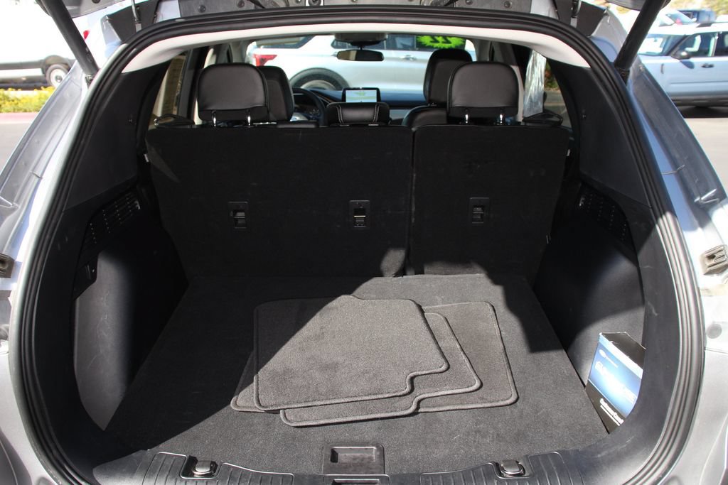 Certified 2022 Ford Escape SEL FWD image 24