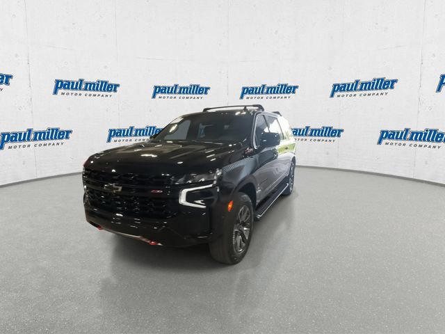 Used 2023 Chevrolet Suburban Z71 w/ Z71 Off-Road Package AWD/4WD image 5