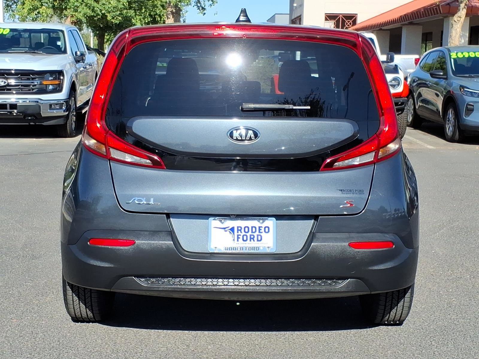 Used 2021 Kia Soul S FWD image 4