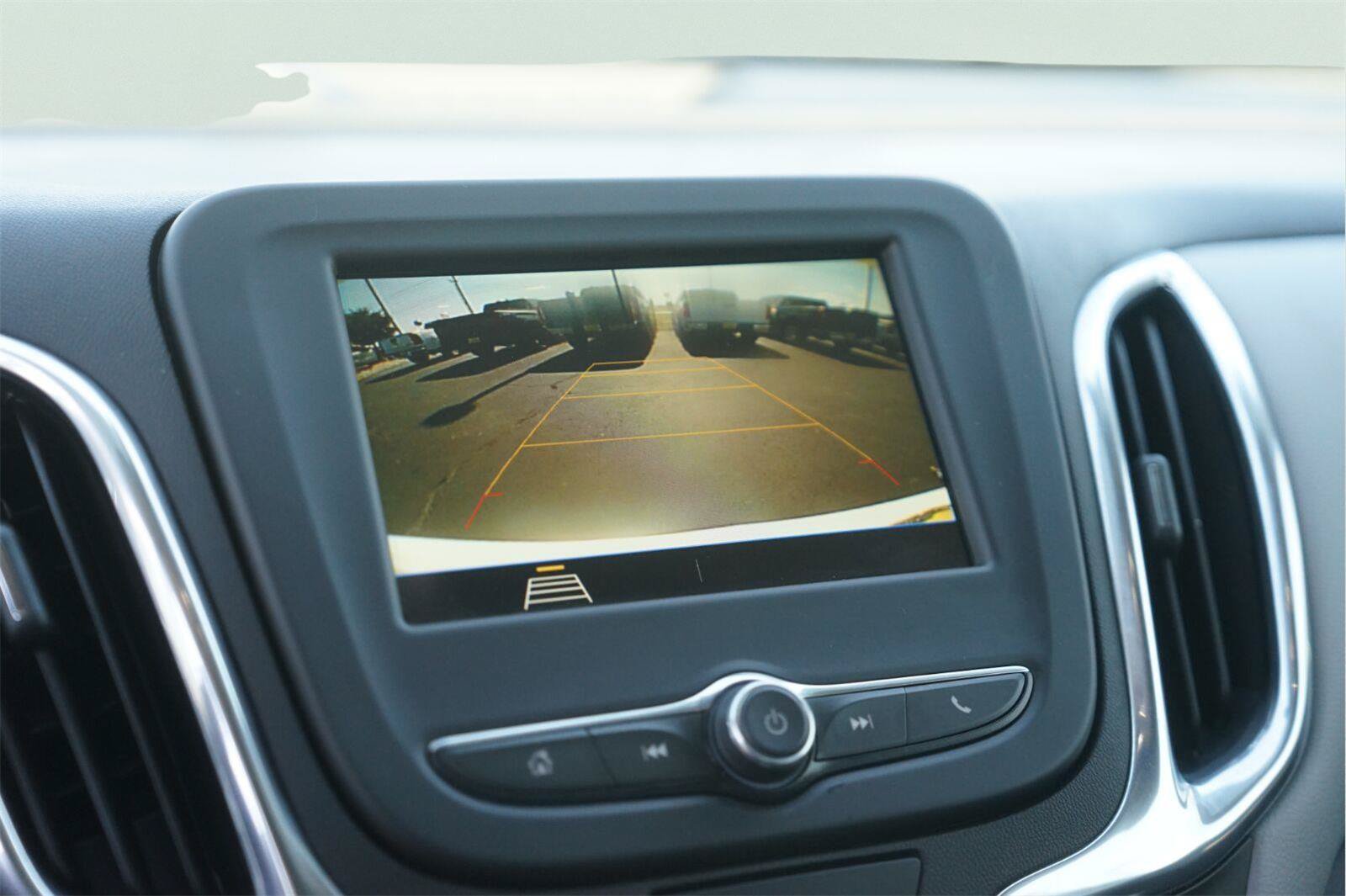 Used 2019 Chevrolet Equinox LS FWD image 27
