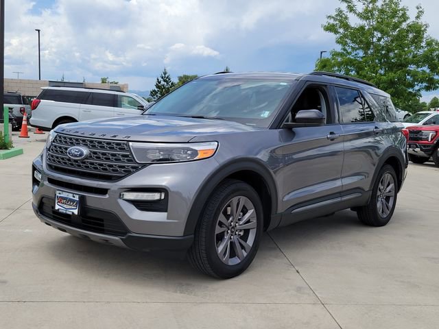 Certified 2022 Ford Explorer XLT w/ Equipment Group 202A AWD/4WD image 4