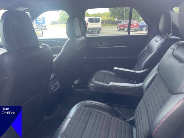 Certified 2025 Ford Explorer ST-Line w/ Premium Package AWD/4WD image 10
