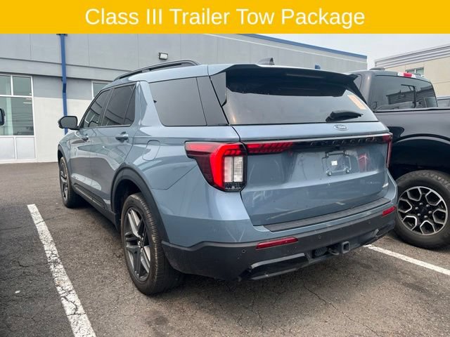 Certified 2025 Ford Explorer ST-Line w/ Premium Package AWD/4WD image 5