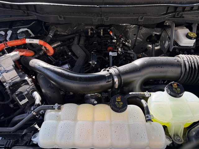 Certified 2025 Ford F150 Platinum w/ Equipment Group 702A High image 23