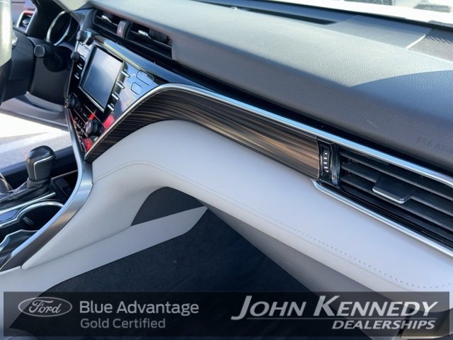 Used 2018 Toyota Camry XLE image 31