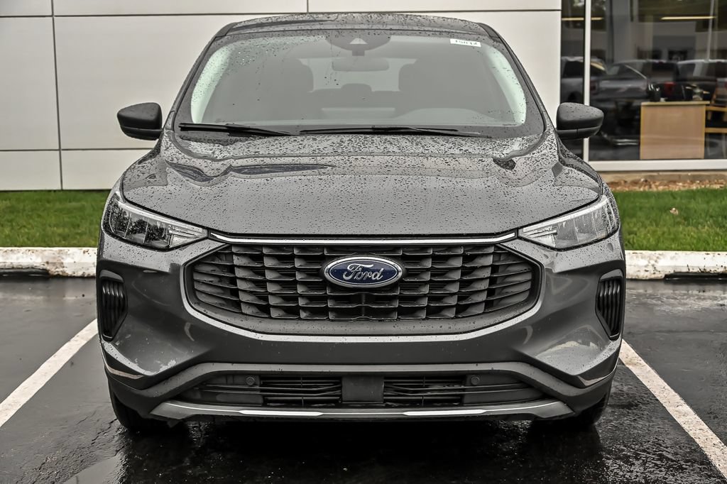 Certified 2023 Ford Escape Active w/ Tech Pack #1 AWD/4WD image 4