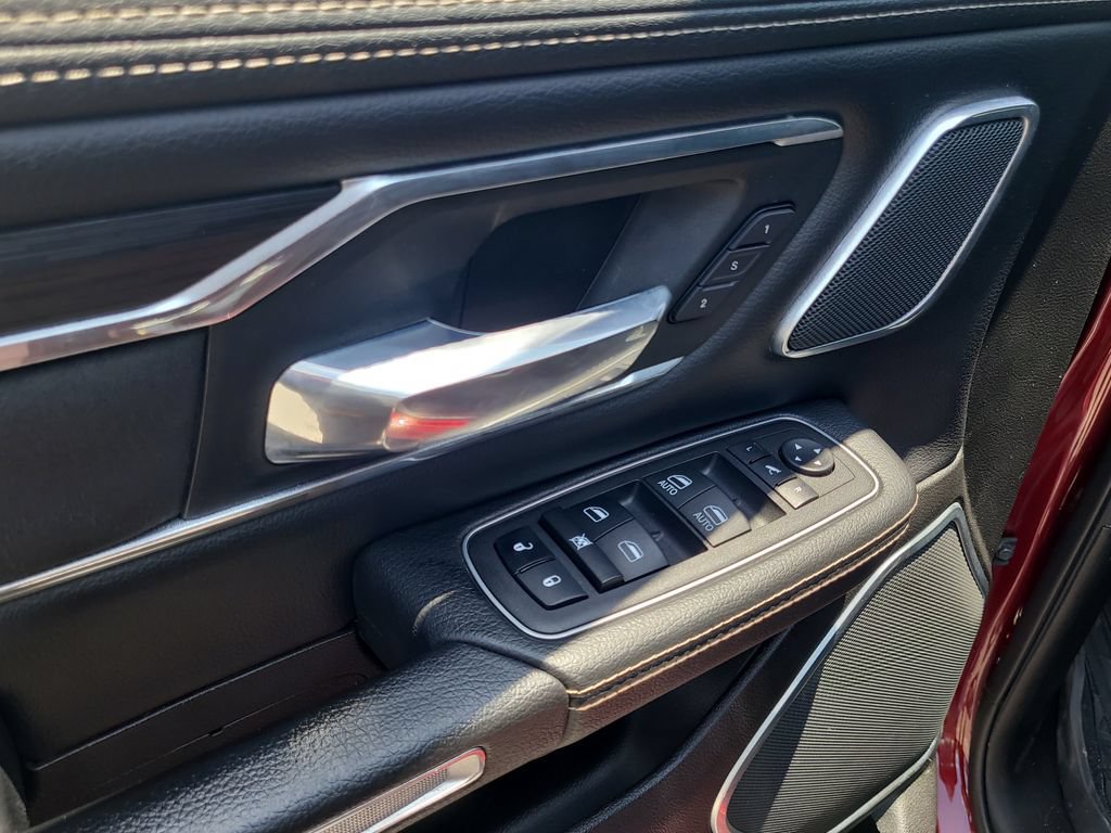 Used 2023 RAM 1500 Laramie AWD/4WD image 15
