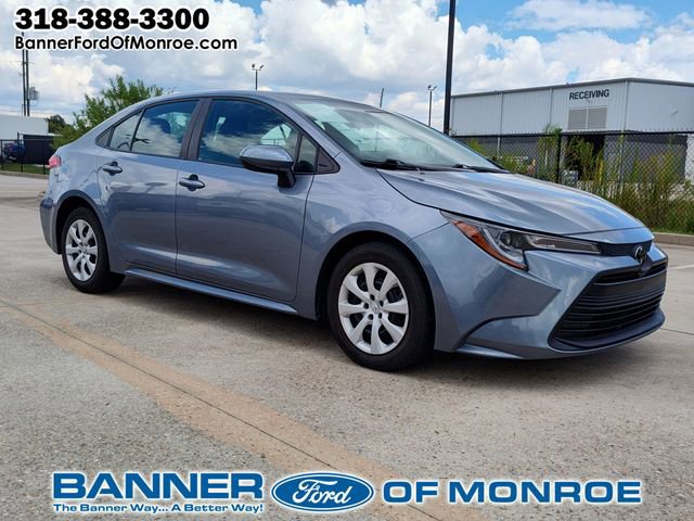 Used 2023 Toyota Corolla LE image 1