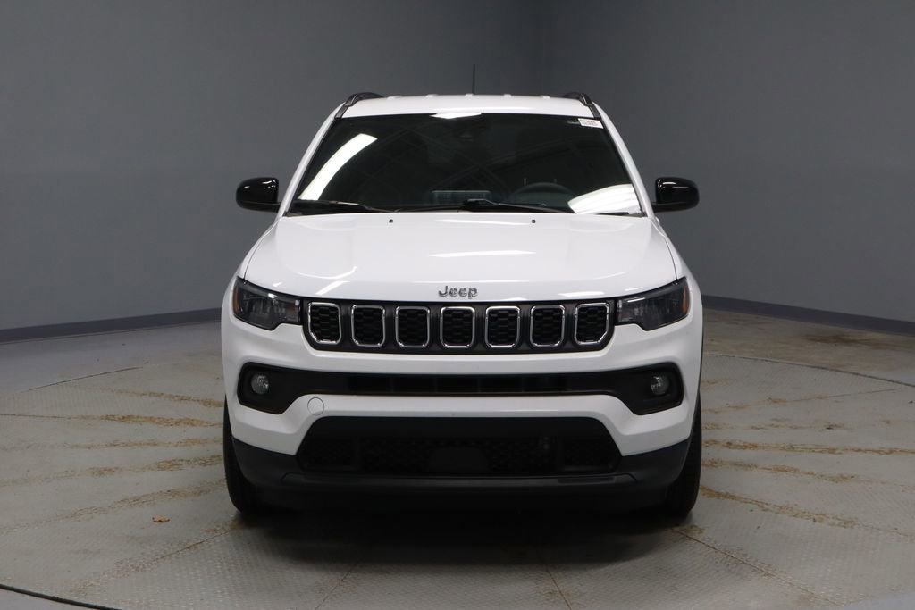 Used 2025 Jeep Compass Latitude image 5