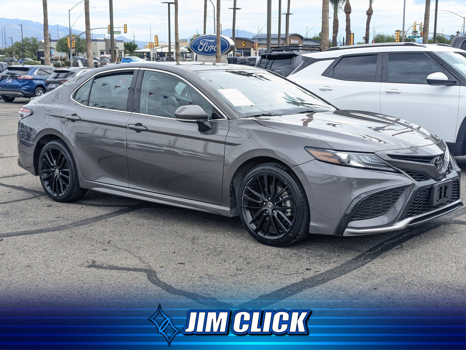 Used 2024 Toyota Camry XSE FWD image 1