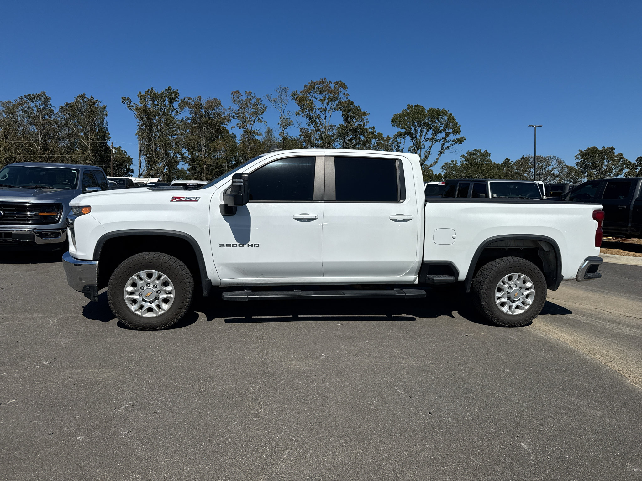Used 2021 Chevrolet Silverado 2500 LT w/ Z71 Off-Road Package AWD/4WD image 10