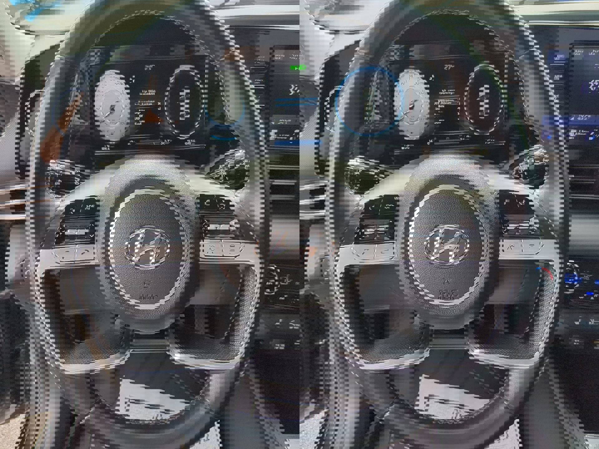 Used 2021 Hyundai Elantra SEL w/ Convenience Package image 56