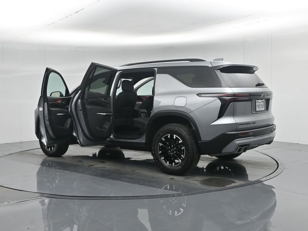 Used 2024 Chevrolet Traverse Z71 w/ LPO, Floor Liner Package image 56