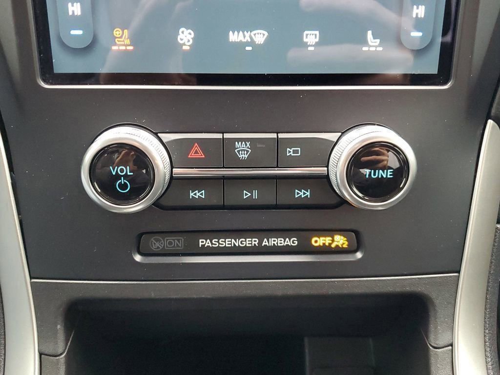 Certified 2023 Ford Edge ST-Line w/ Class II Trailer Tow Package image 28