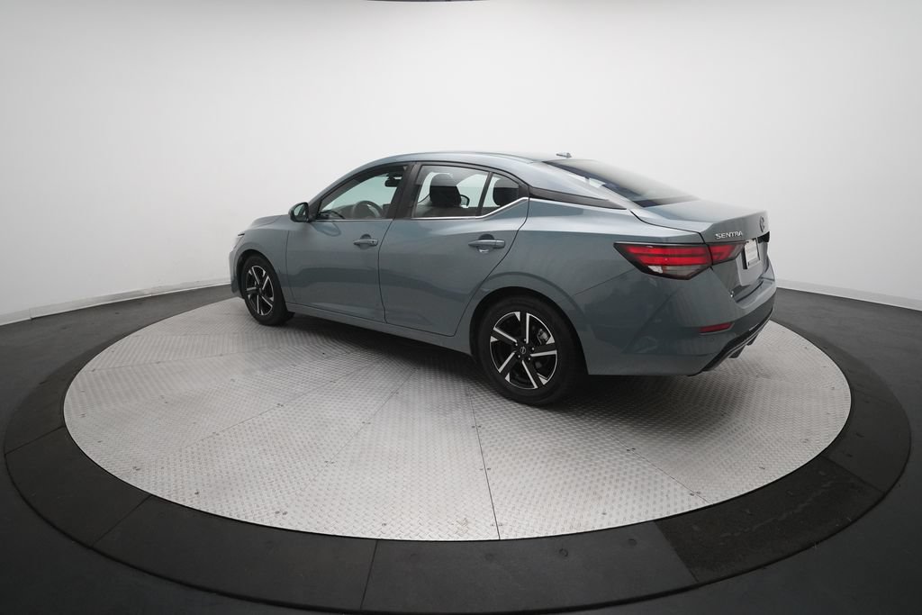 Used 2025 Nissan Sentra SV FWD image 31