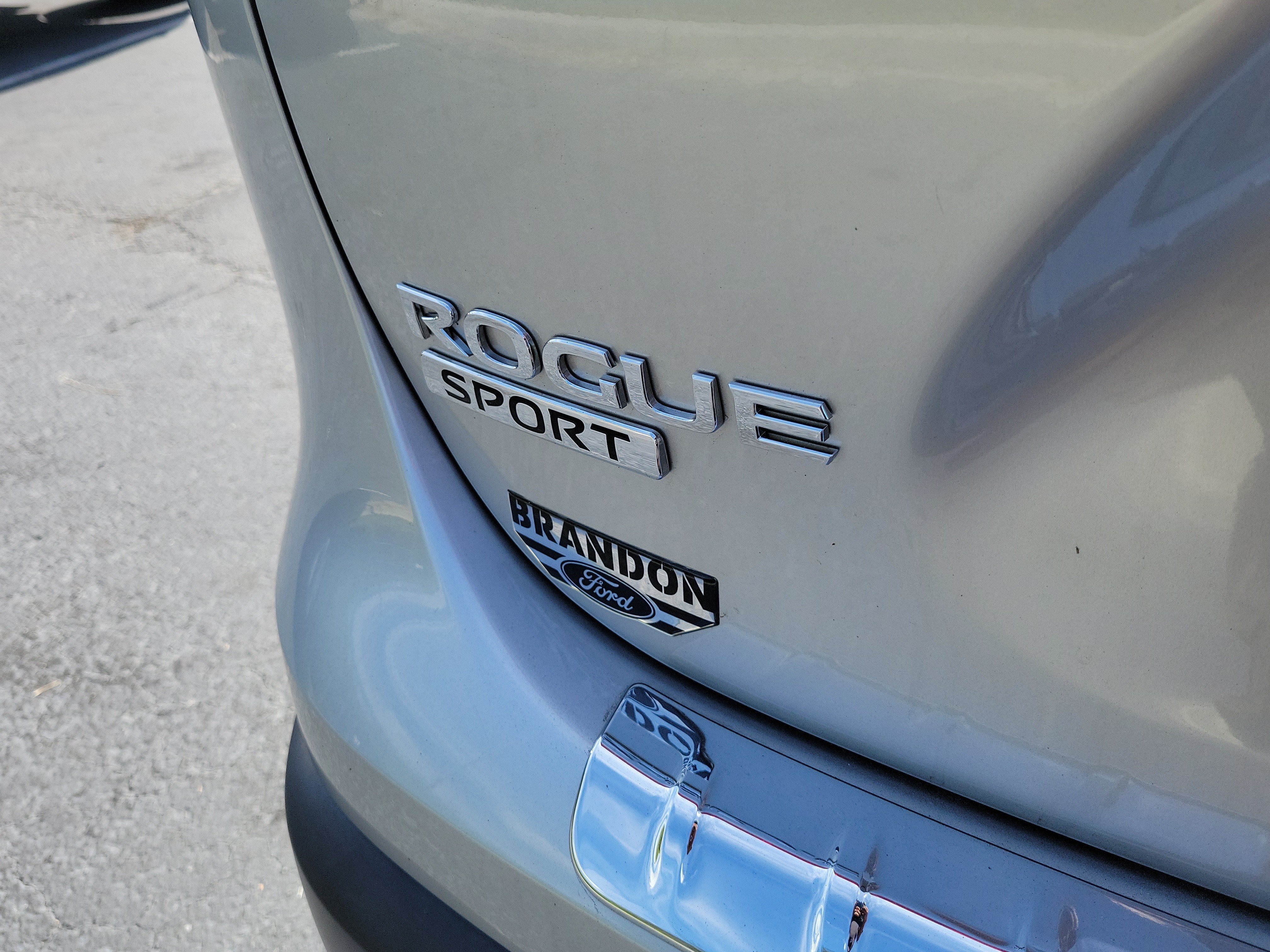 Used 2022 Nissan Rogue Sport SL w/ Premium Package AWD/4WD image 9