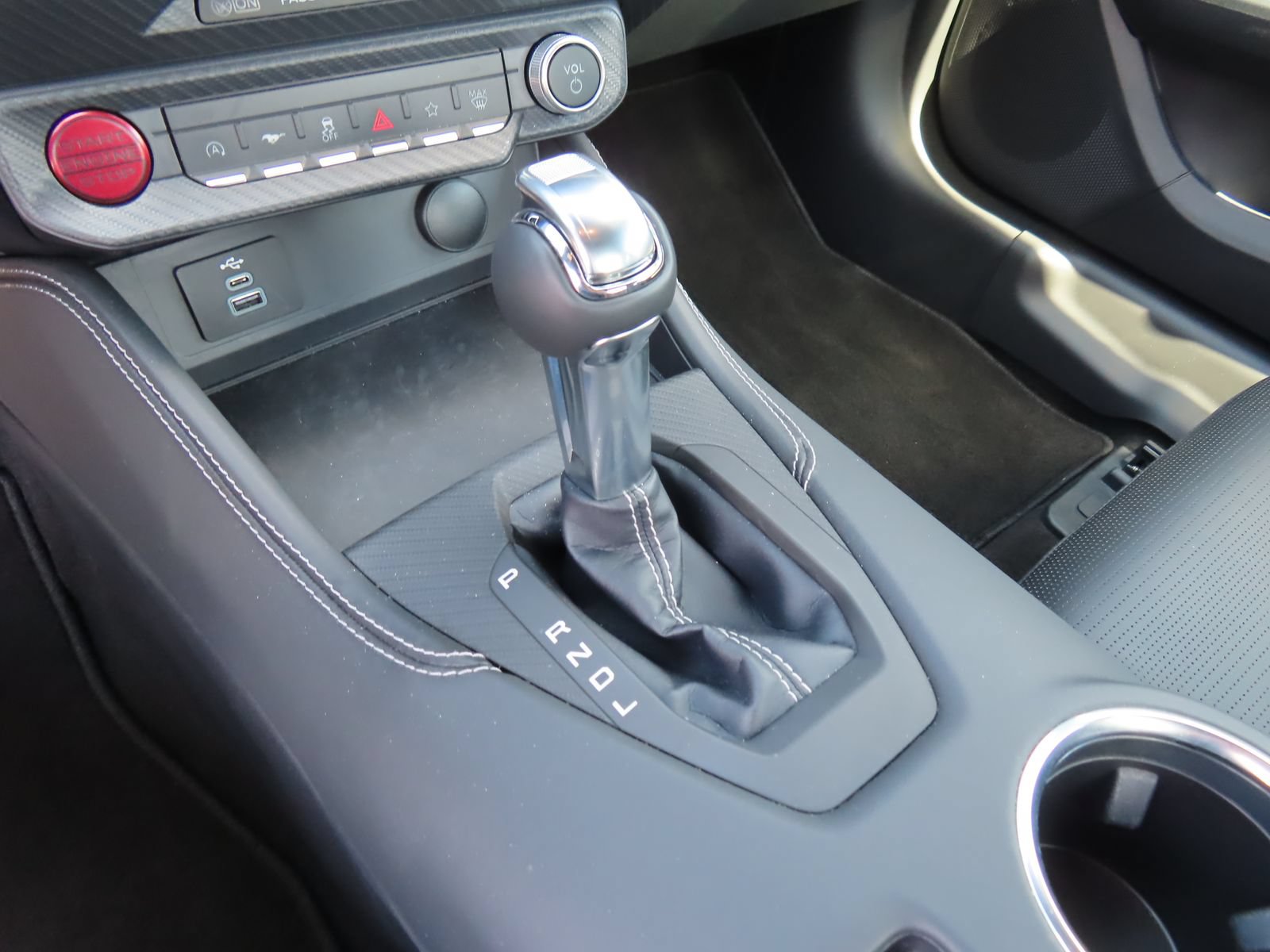Certified 2025 Ford Mustang Premium RWD image 28