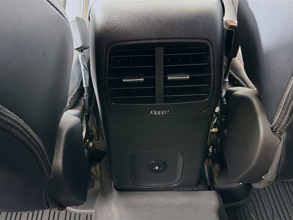 Certified 2025 Ford Escape ST-Line w/ Equipment Group 301A FWD image 38