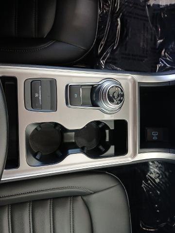 Certified 2024 Ford Edge SEL w/ Convenience Package image 16