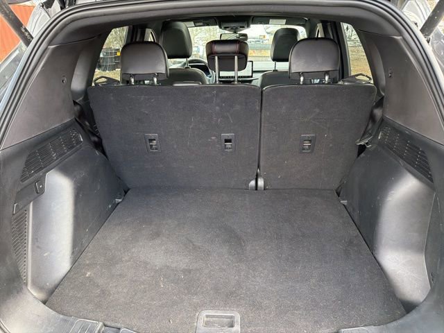 Certified 2024 Ford Escape ST-Line Elite w/ Premium Technology Package image 10