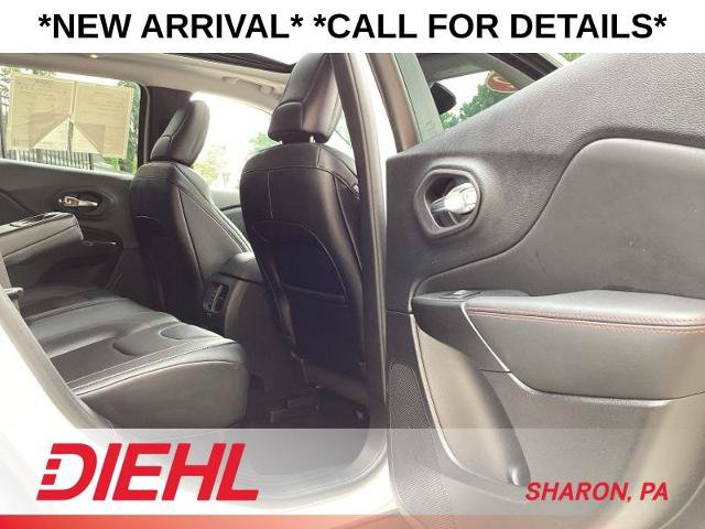 Used 2022 Jeep Cherokee Trailhawk w/ Sun, Sound & Nav Group AWD/4WD image 12