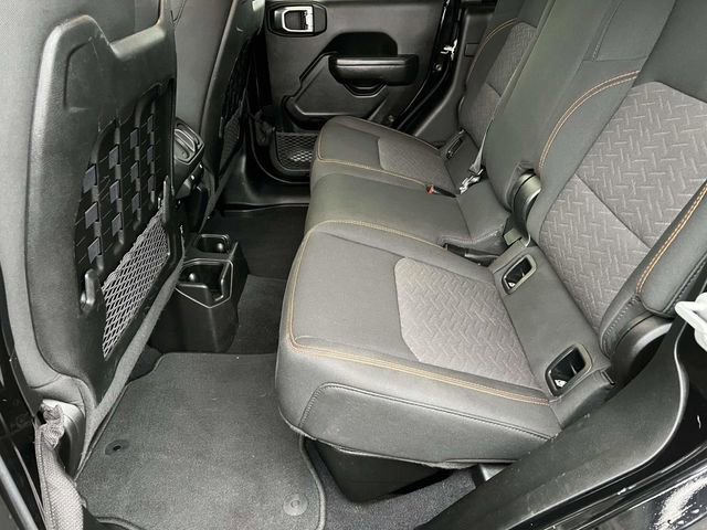 Used 2022 Jeep Gladiator Mojave w/ Cold Weather Group image 26