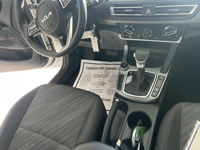 Used 2023 Kia Seltos LX AWD/4WD image 17
